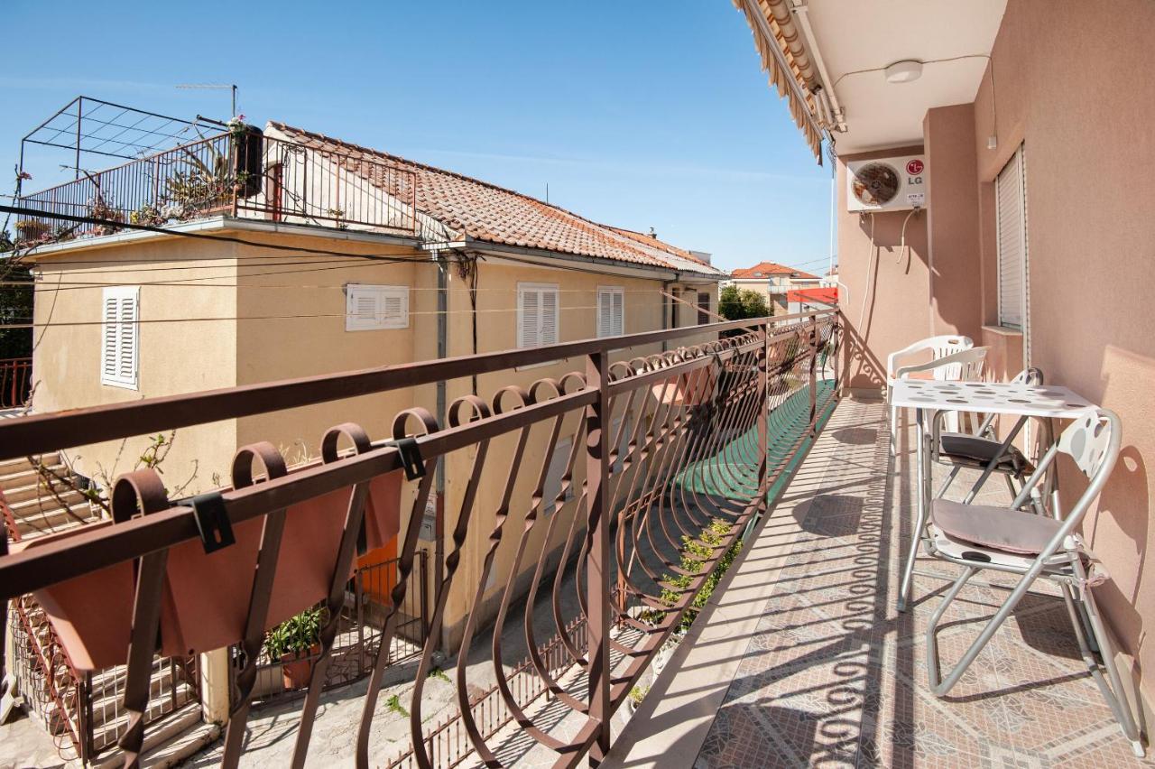 Apartments Milica Kaštela Exterior foto