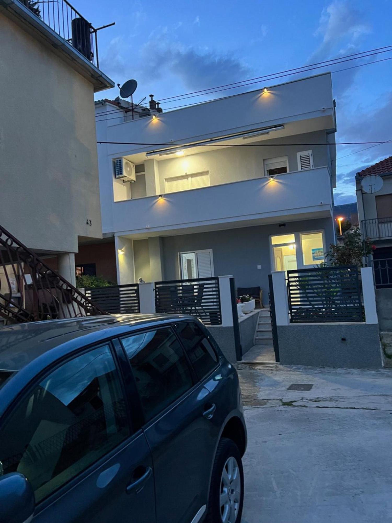Apartments Milica Kaštela Exterior foto